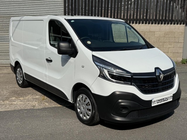 RENAULT TRAFIC 2.0 dCi ENERGY 28 Business+ SWB Standard Roof Euro 6 (s/s) 5dr