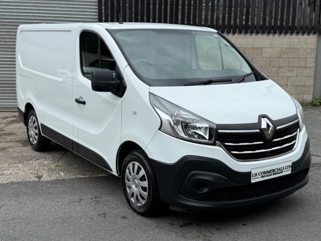 RENAULT TRAFIC 2.0 dCi ENERGY 28 Business+ SWB Standard Roof Euro 6 (s/s) 5dr