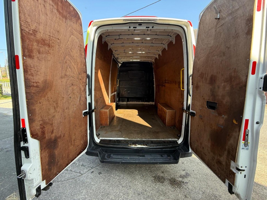VOLKSWAGEN CRAFTER