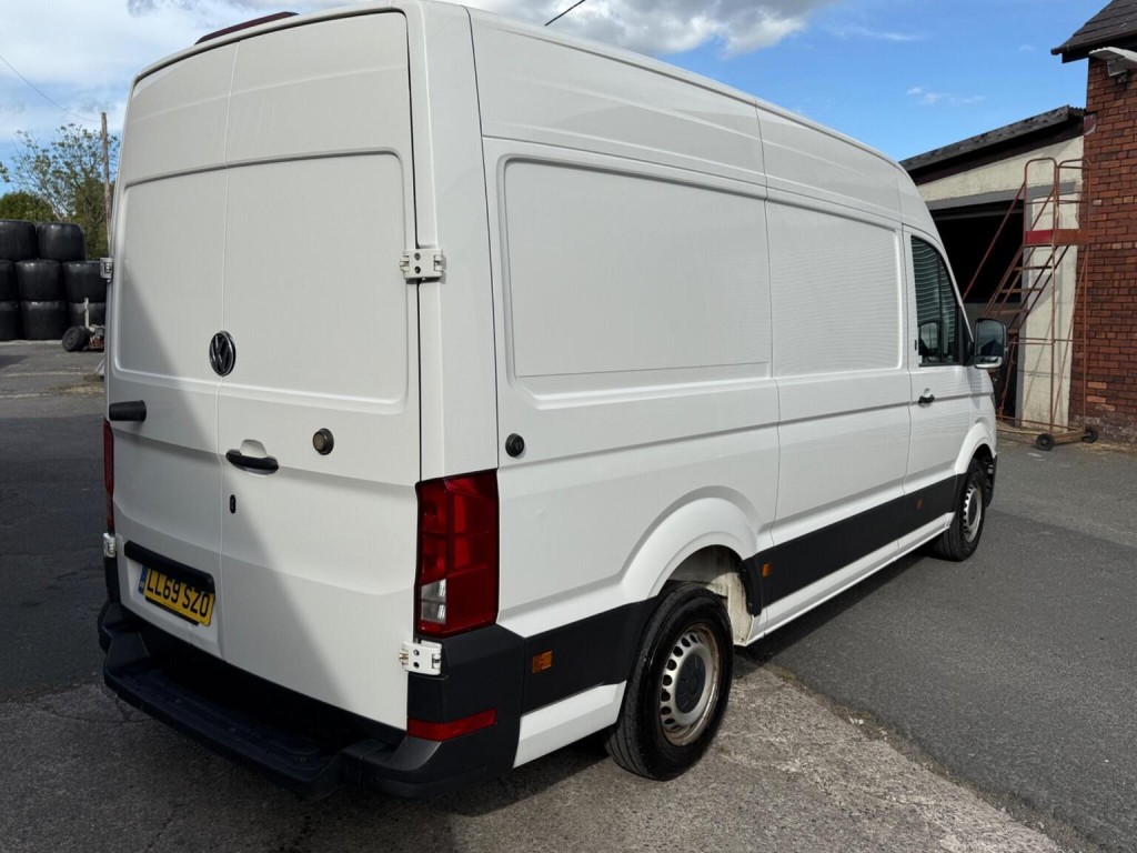VOLKSWAGEN CRAFTER