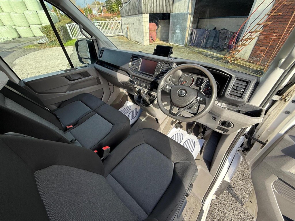 VOLKSWAGEN CRAFTER