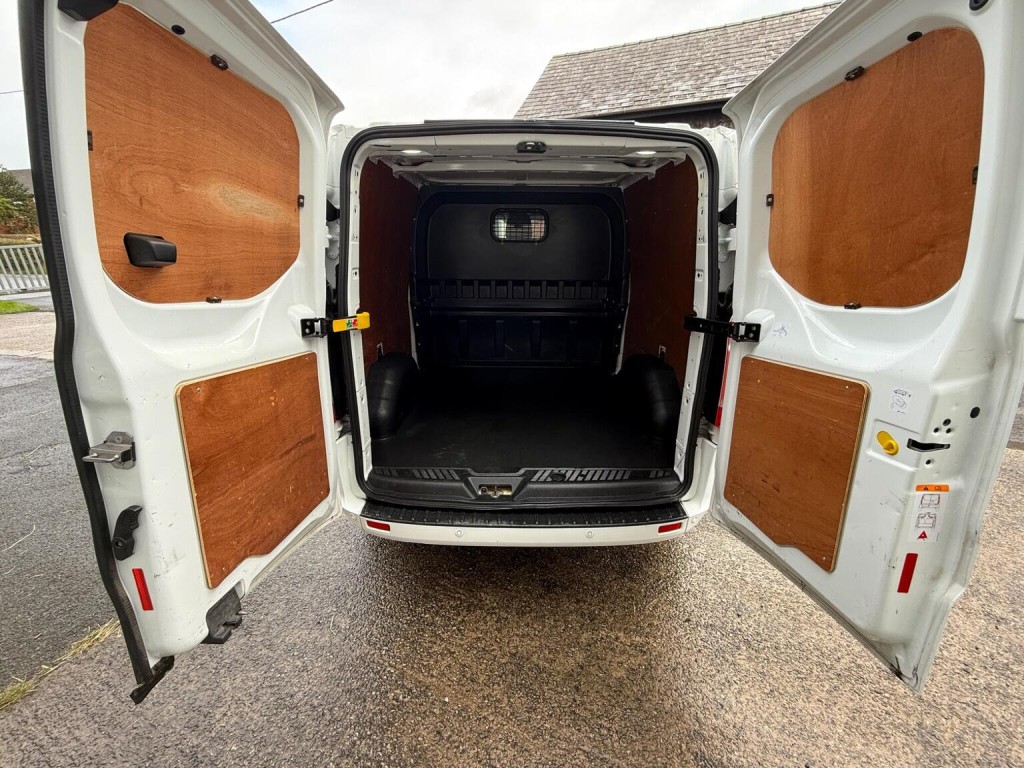FORD TRANSIT CUSTOM