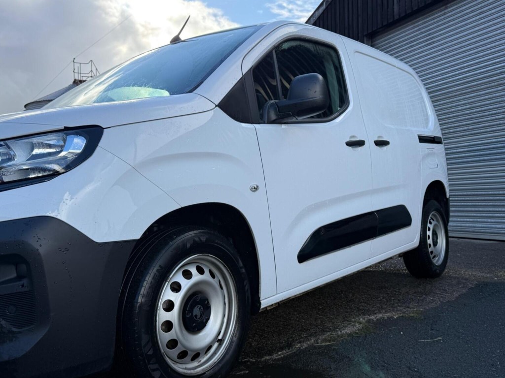 VAUXHALL COMBO