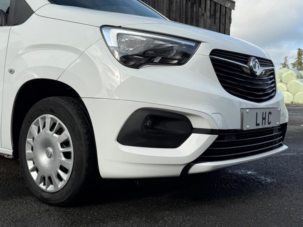 VAUXHALL COMBO