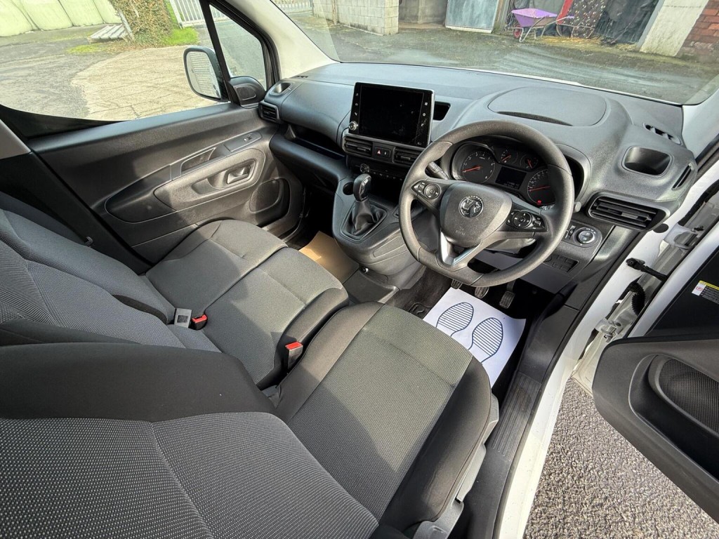 VAUXHALL COMBO