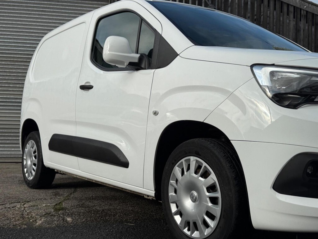 VAUXHALL COMBO