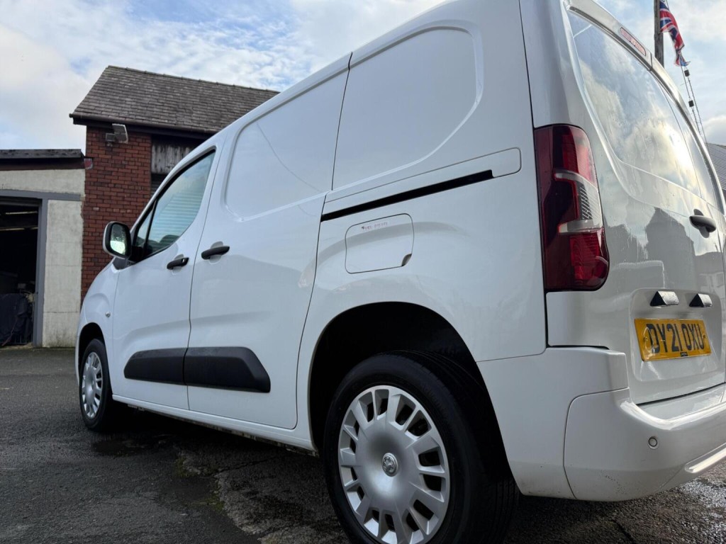 VAUXHALL COMBO