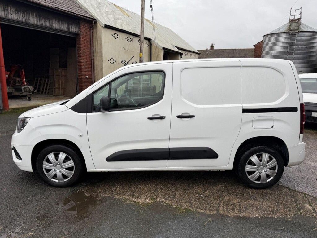 VAUXHALL COMBO