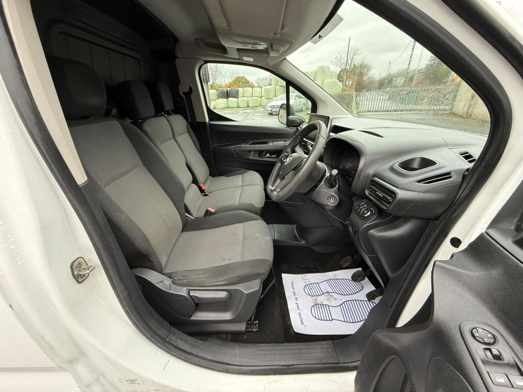 VAUXHALL COMBO