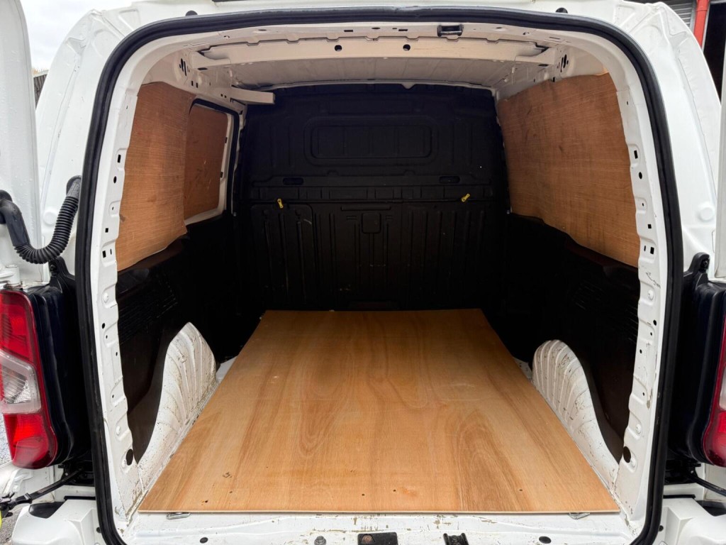 VAUXHALL COMBO