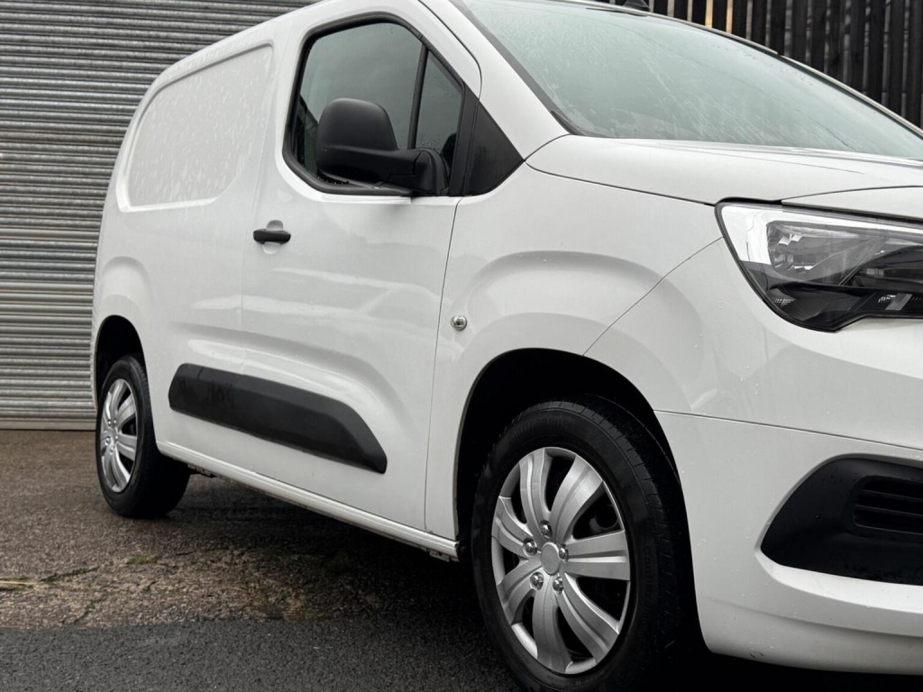VAUXHALL COMBO