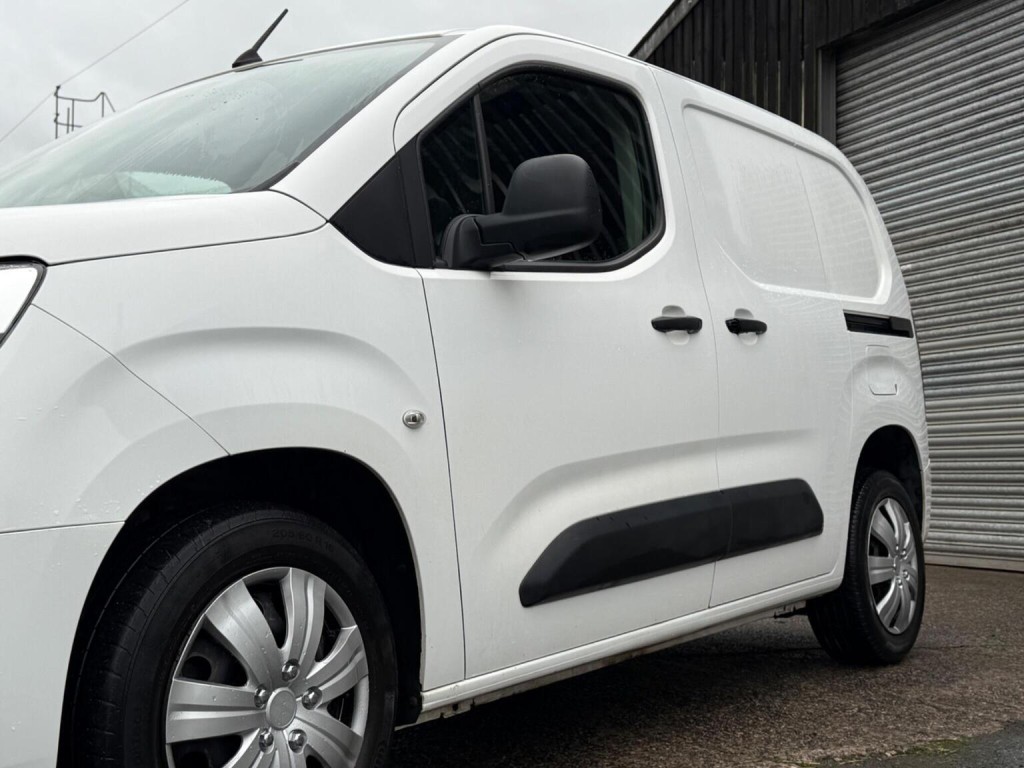 VAUXHALL COMBO