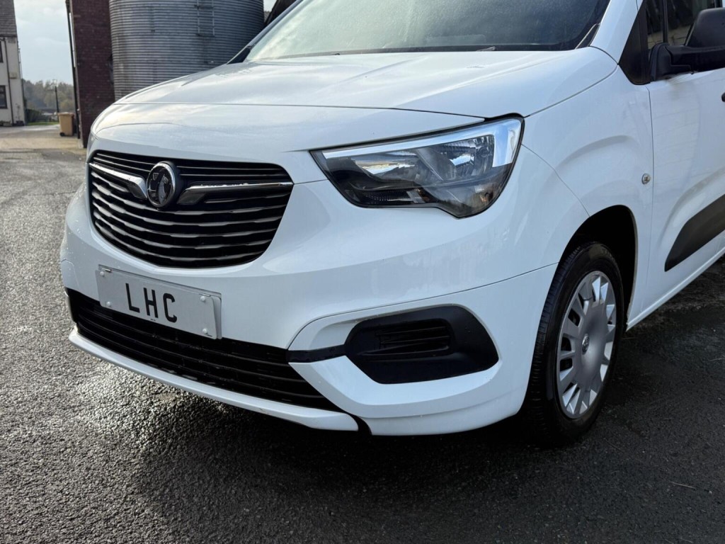 VAUXHALL COMBO