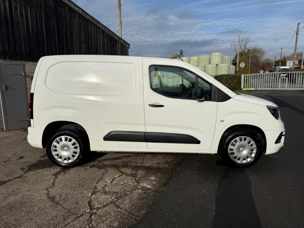 VAUXHALL COMBO