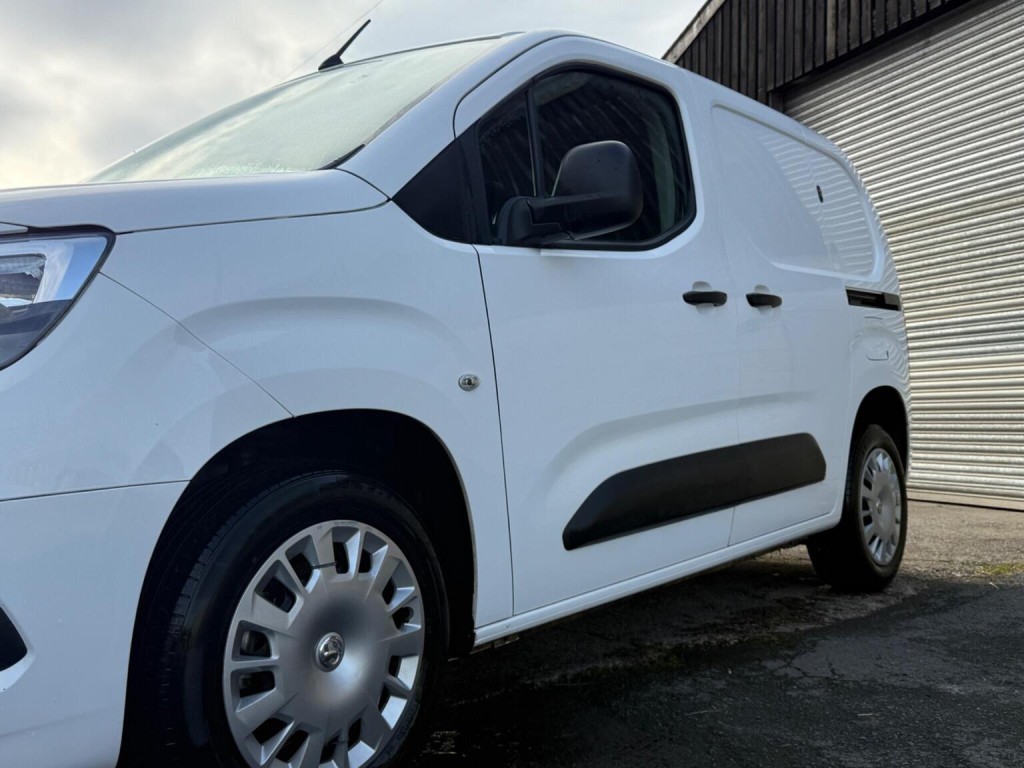 VAUXHALL COMBO