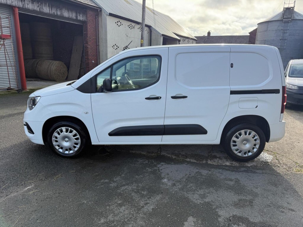 VAUXHALL COMBO