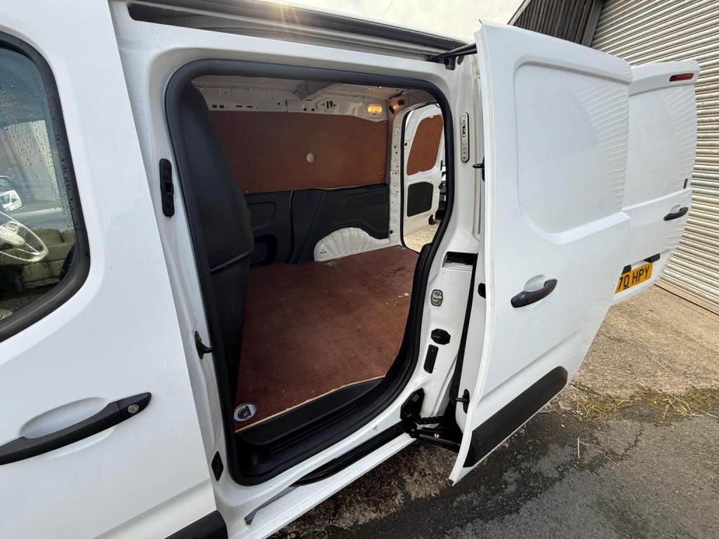 VAUXHALL COMBO