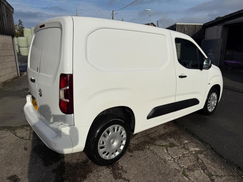 VAUXHALL COMBO