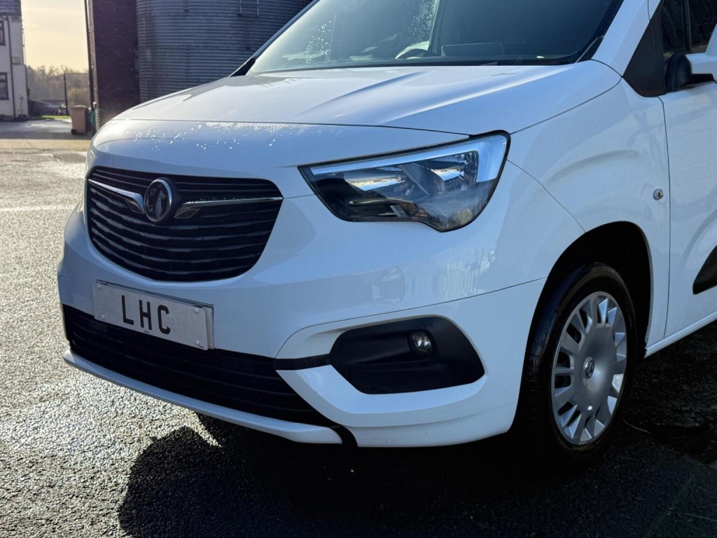 VAUXHALL COMBO