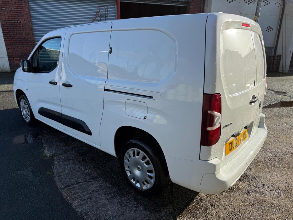 VAUXHALL COMBO
