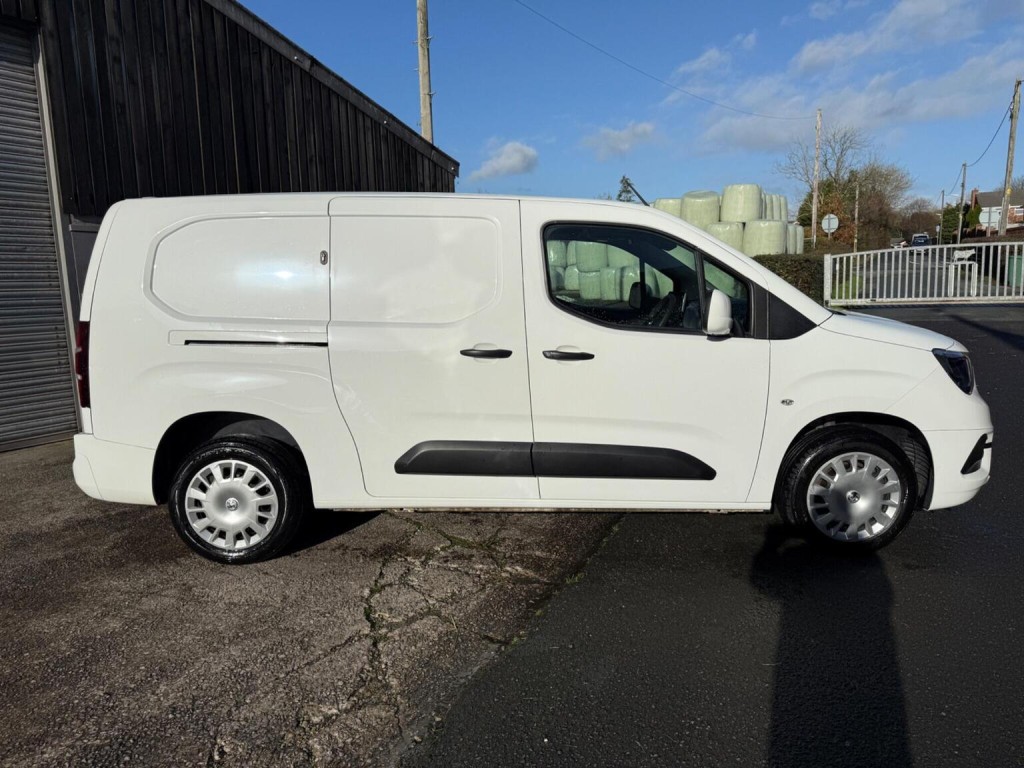 VAUXHALL COMBO