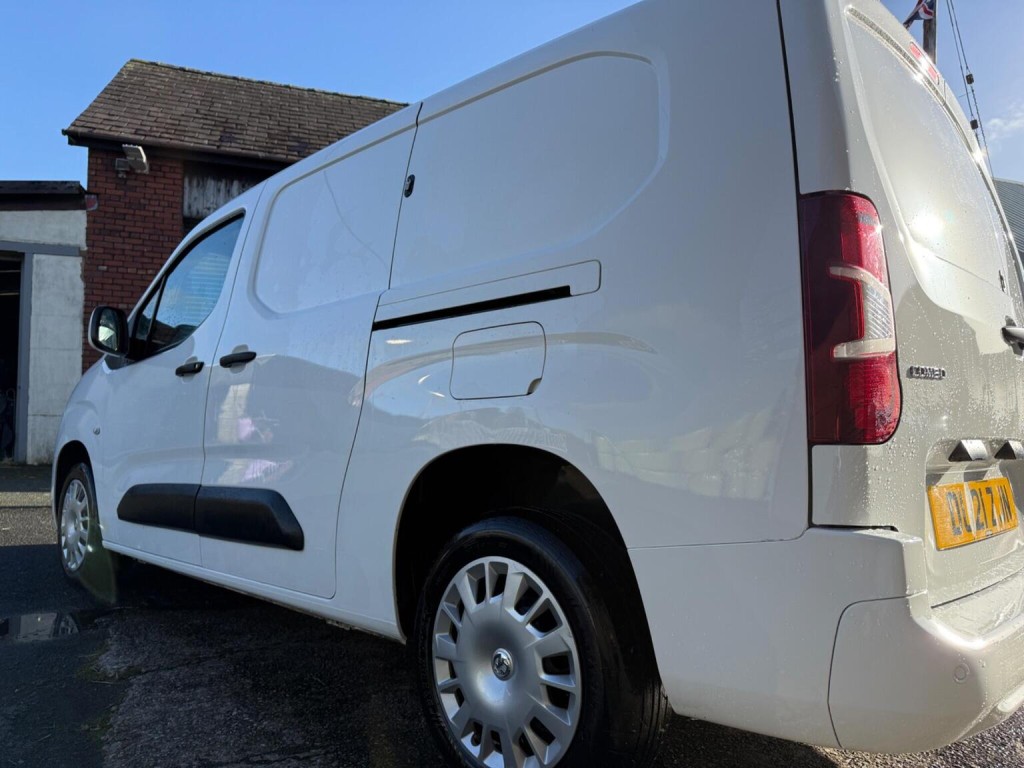 VAUXHALL COMBO