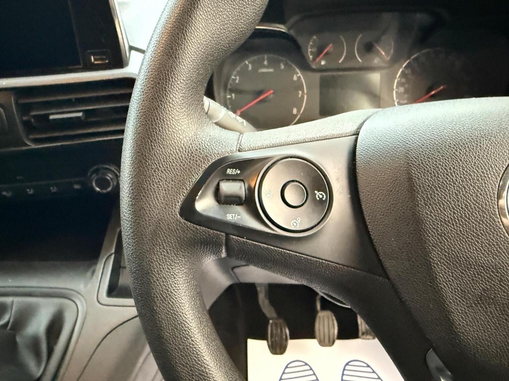 VAUXHALL COMBO