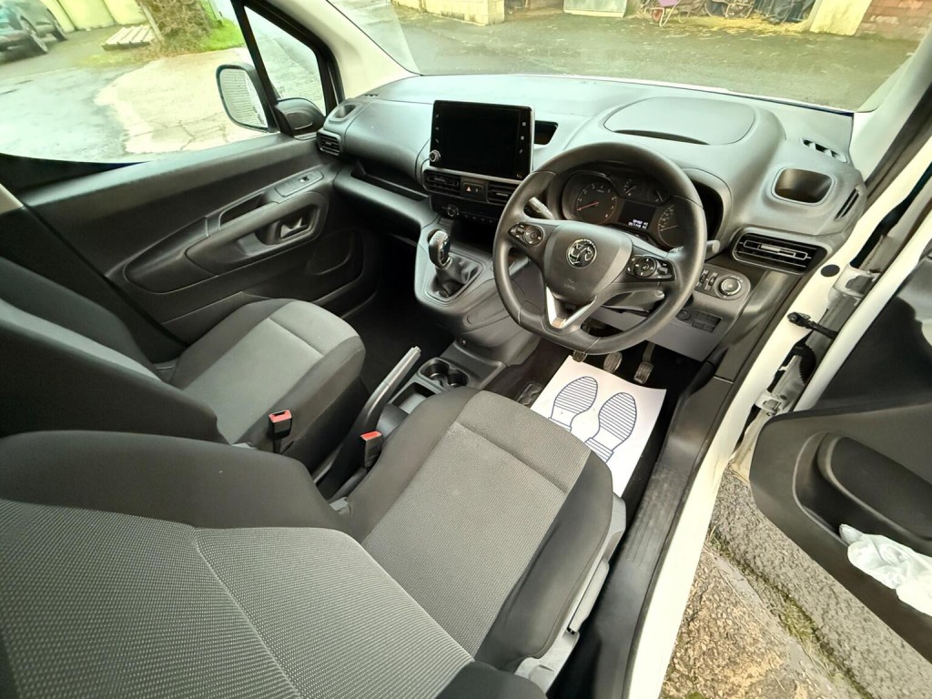 VAUXHALL COMBO
