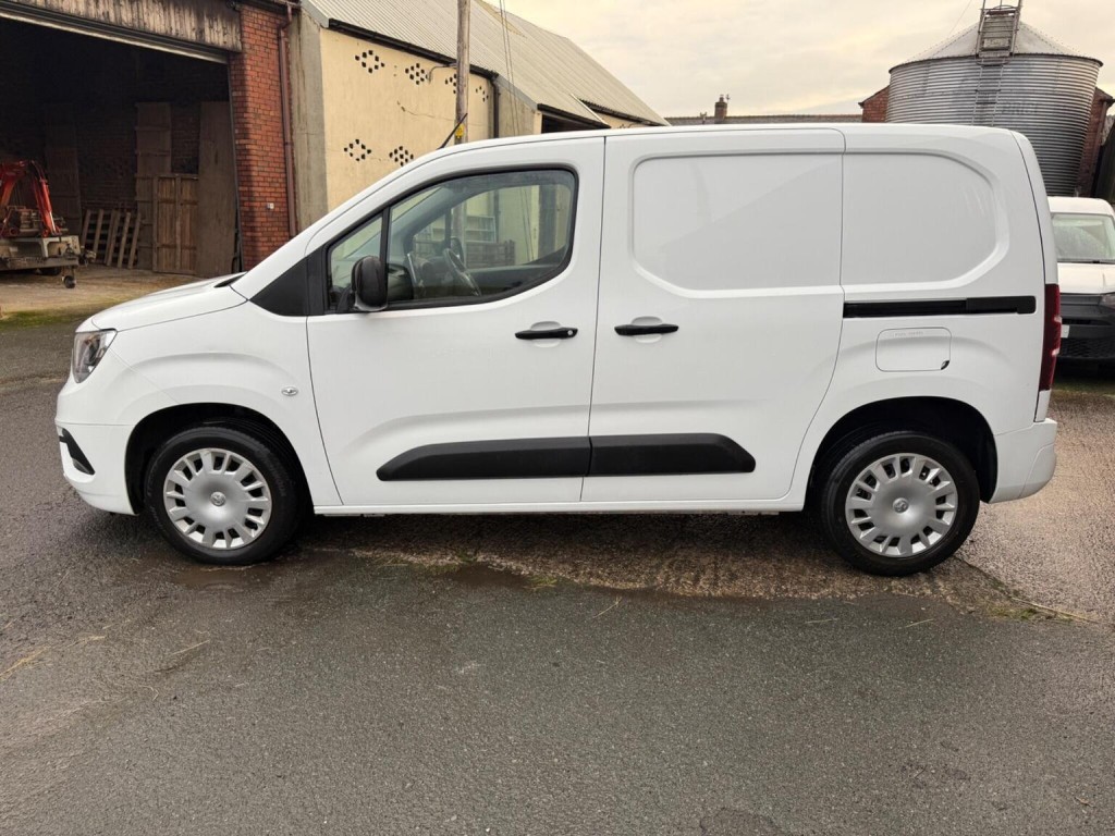 VAUXHALL COMBO