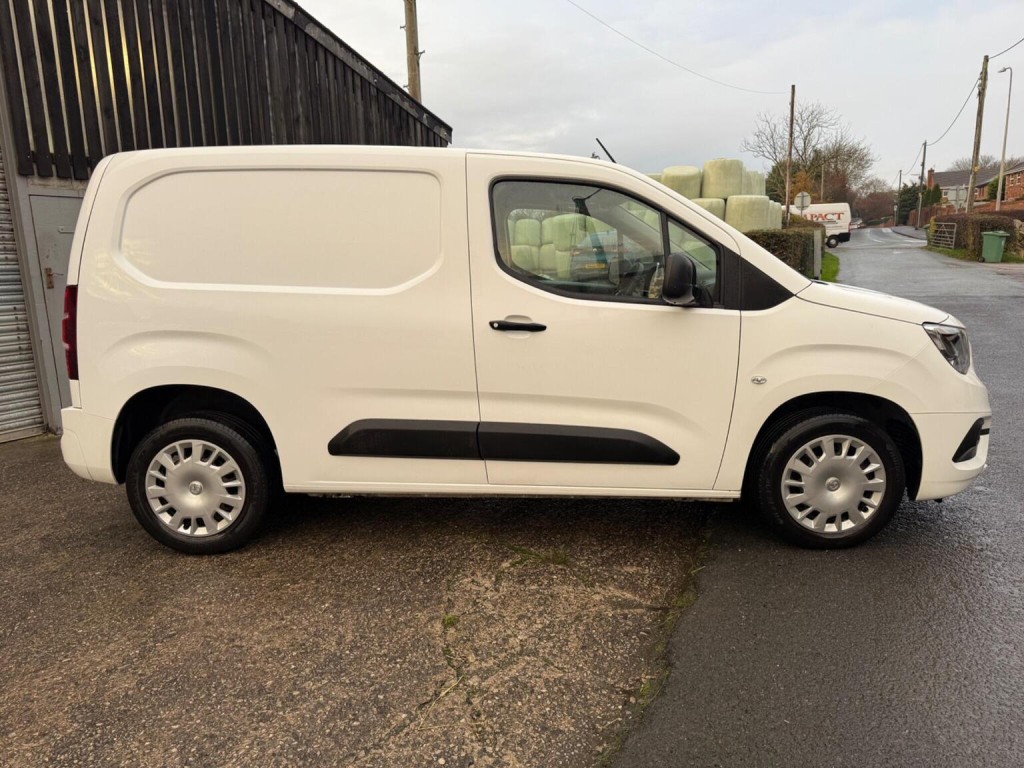 VAUXHALL COMBO