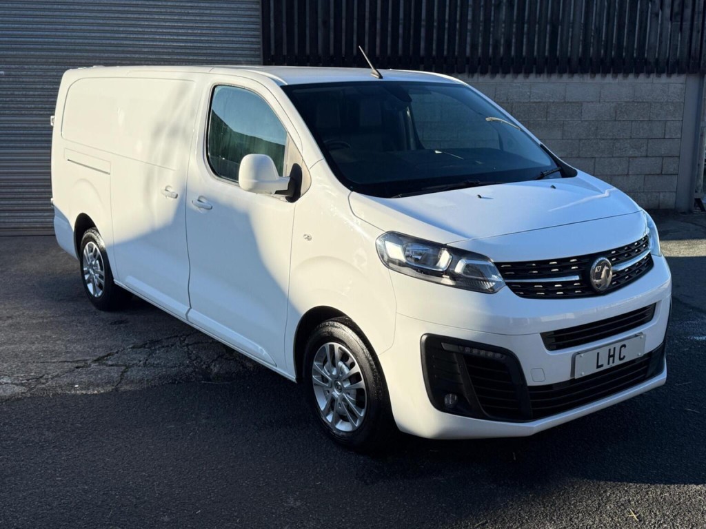 VAUXHALL VIVARO