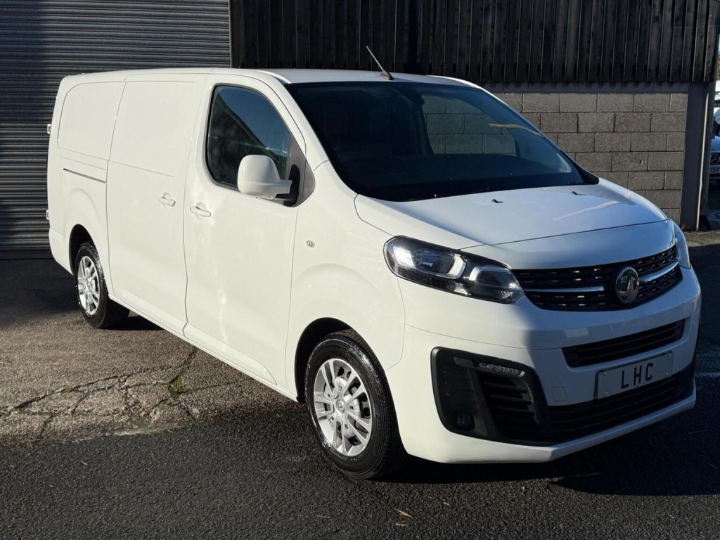 VAUXHALL VIVARO
