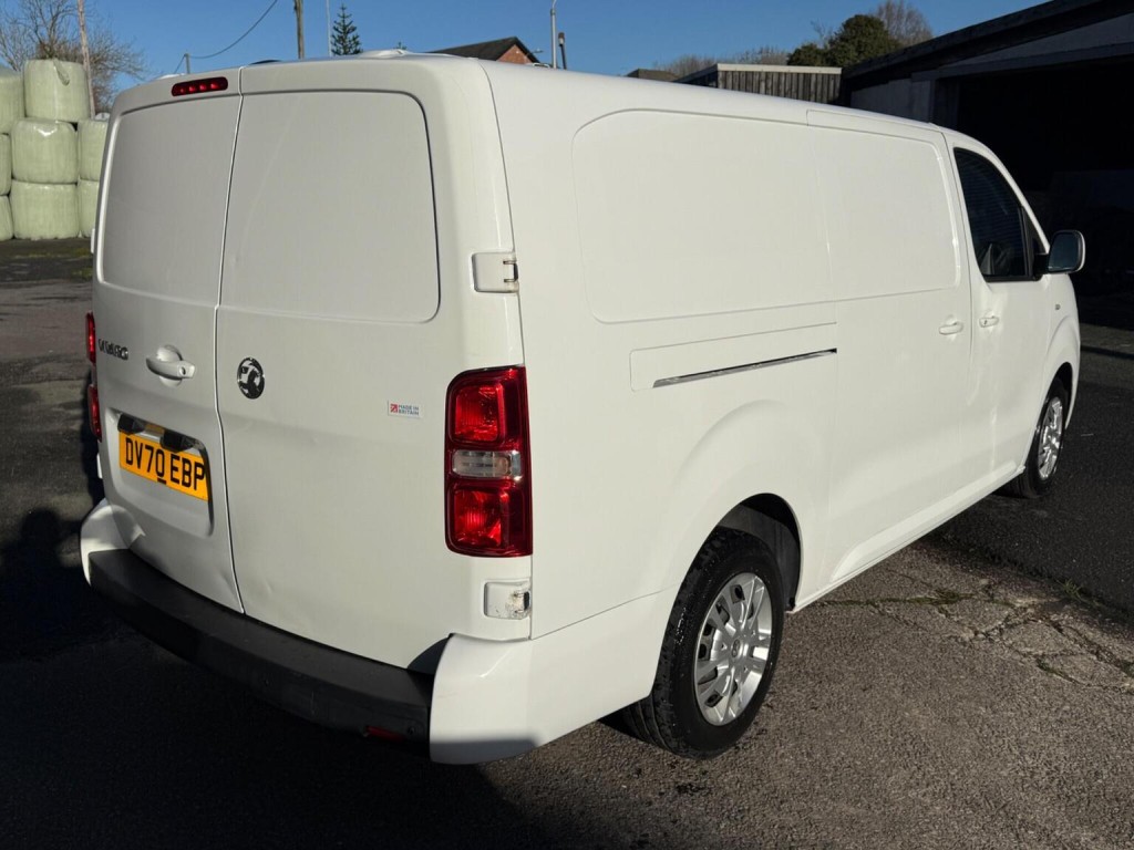 VAUXHALL VIVARO