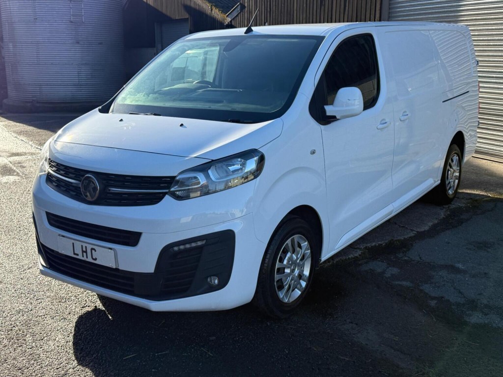 VAUXHALL VIVARO