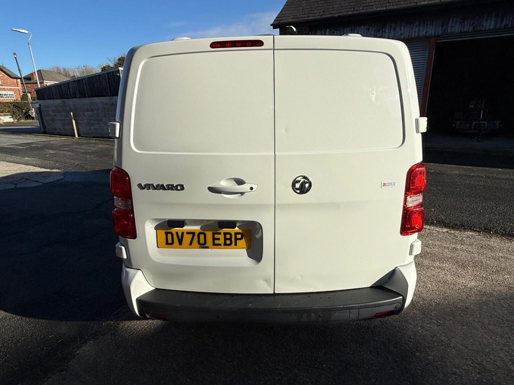 VAUXHALL VIVARO
