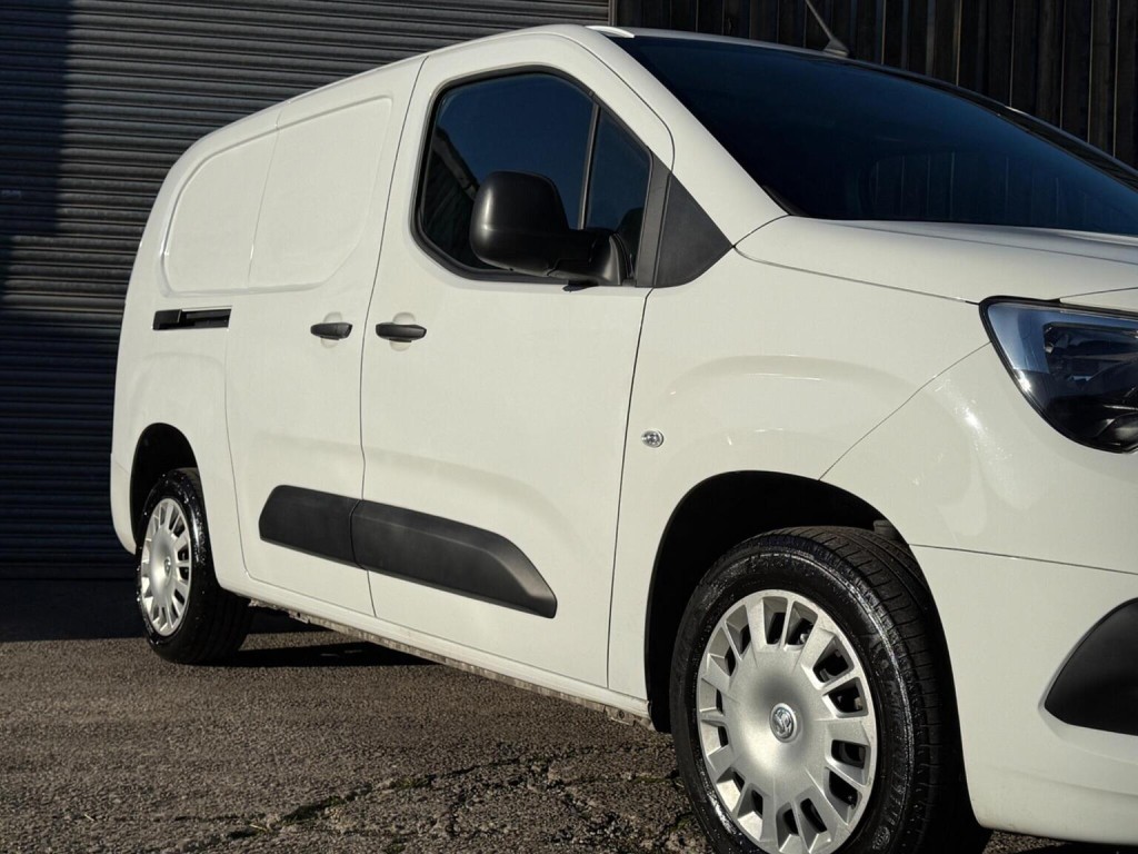 VAUXHALL COMBO