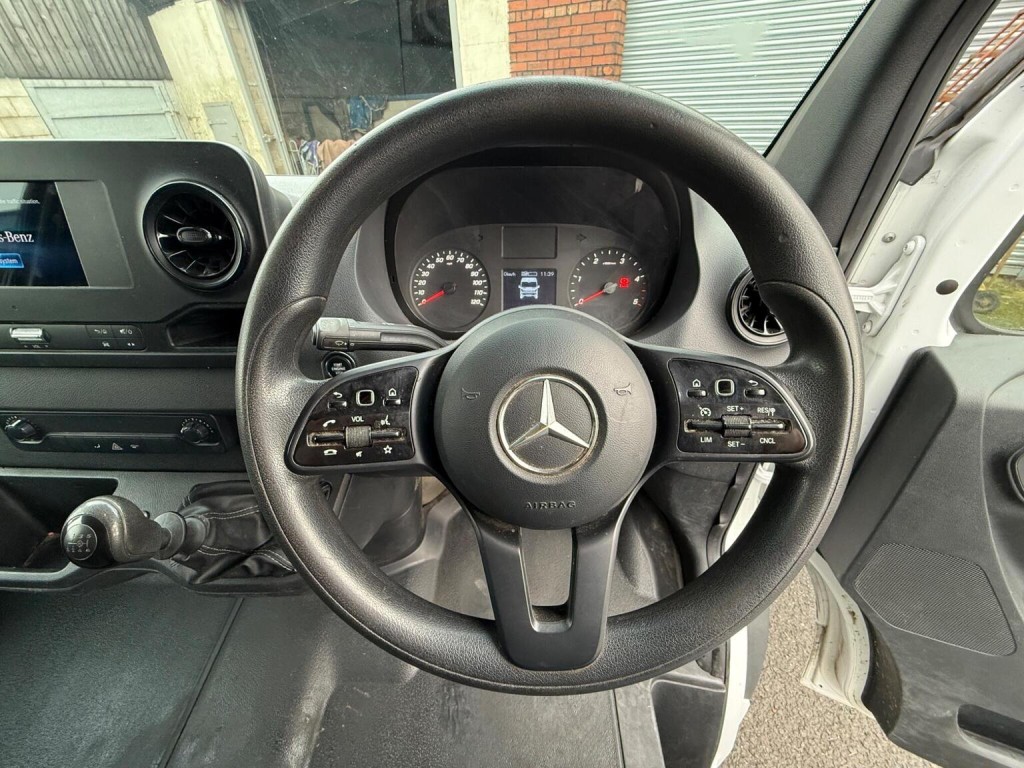 MERCEDES-BENZ SPRINTER