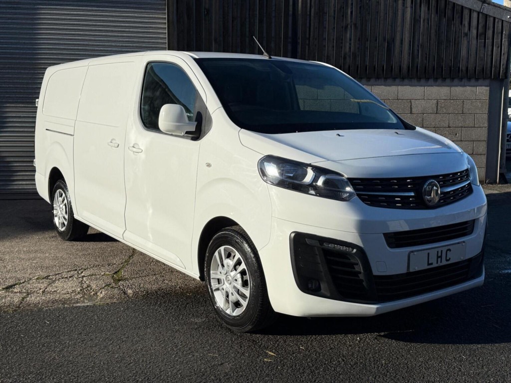 VAUXHALL VIVARO