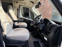 SWIFT ESCAPE 674