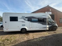 SWIFT ESCAPE 674