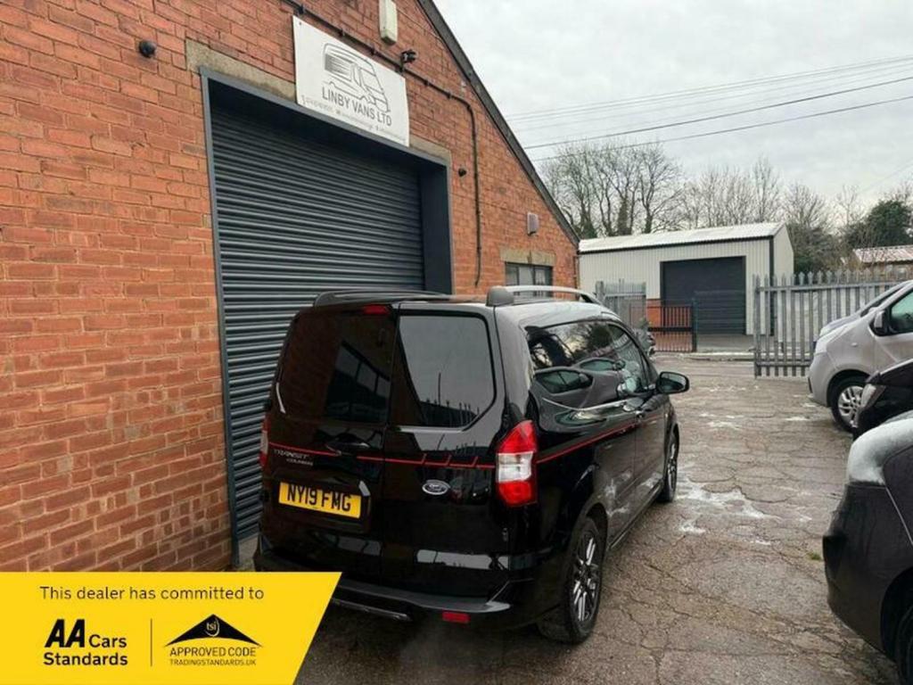 FORD TRANSIT COURIER