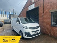 VAUXHALL VIVARO