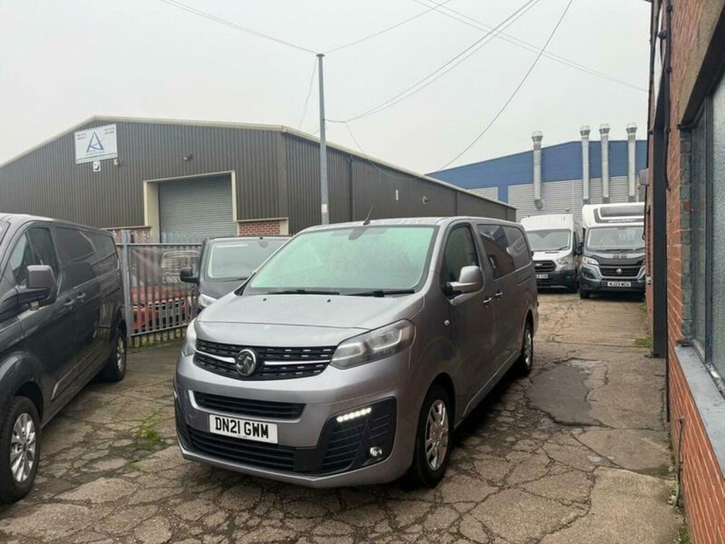 VAUXHALL VIVARO