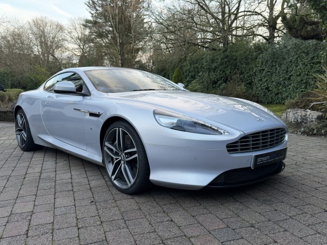ASTON MARTIN DB9