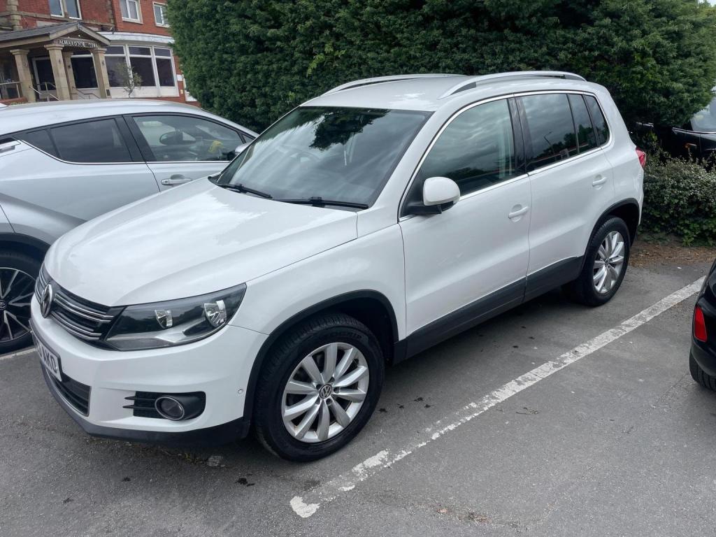 VOLKSWAGEN TIGUAN 2.0 TDI BlueMotion Tech Match DSG 4WD Euro 5 (s/s) 5dr
