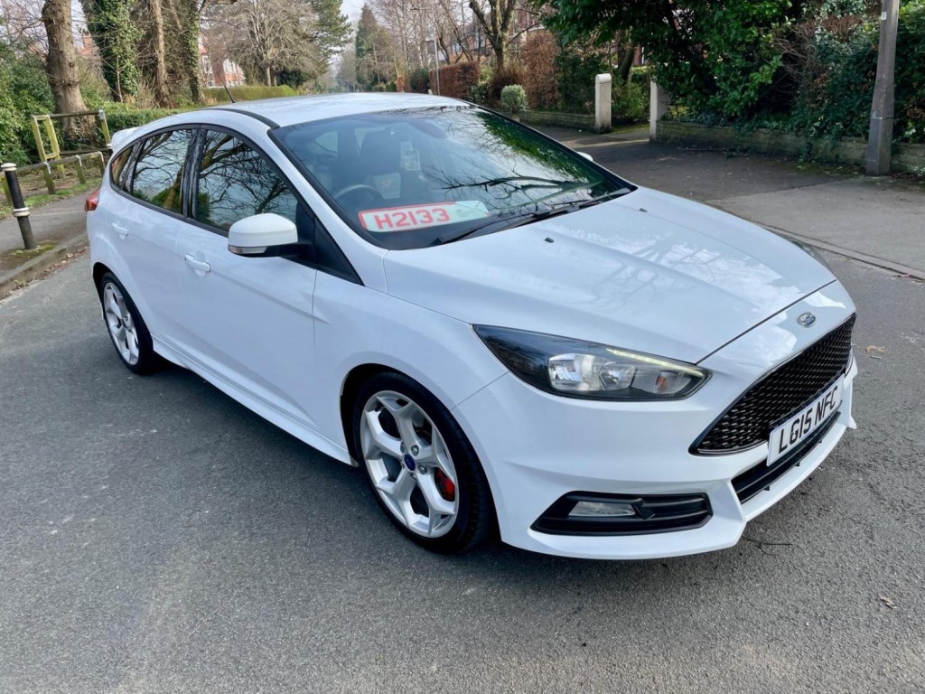 FORD FOCUS 2.0T EcoBoost ST-2 Euro 6 (s/s) 5dr