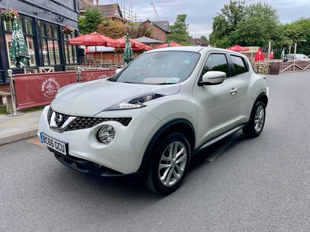 NISSAN JUKE 1.2 DIG-T N-Connecta Euro 6 (s/s) 5dr