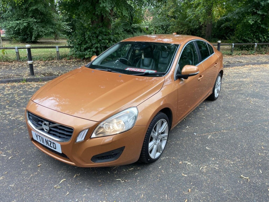 VOLVO S60 2.0 D3 SE Euro 5 4dr
