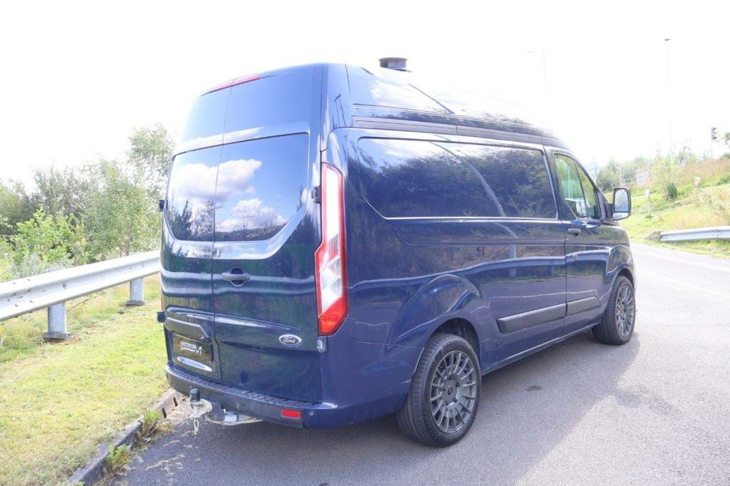 FORD TOURNEO