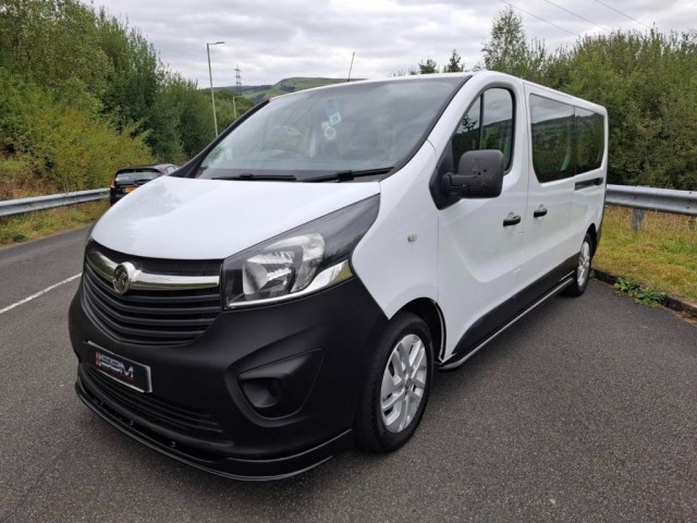 VAUXHALL VIVARO